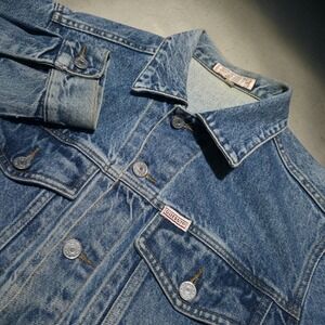 Vintage Guess Jeans Denim Jacket Mens Size Small Retro 80s Blue Wash USA Made.